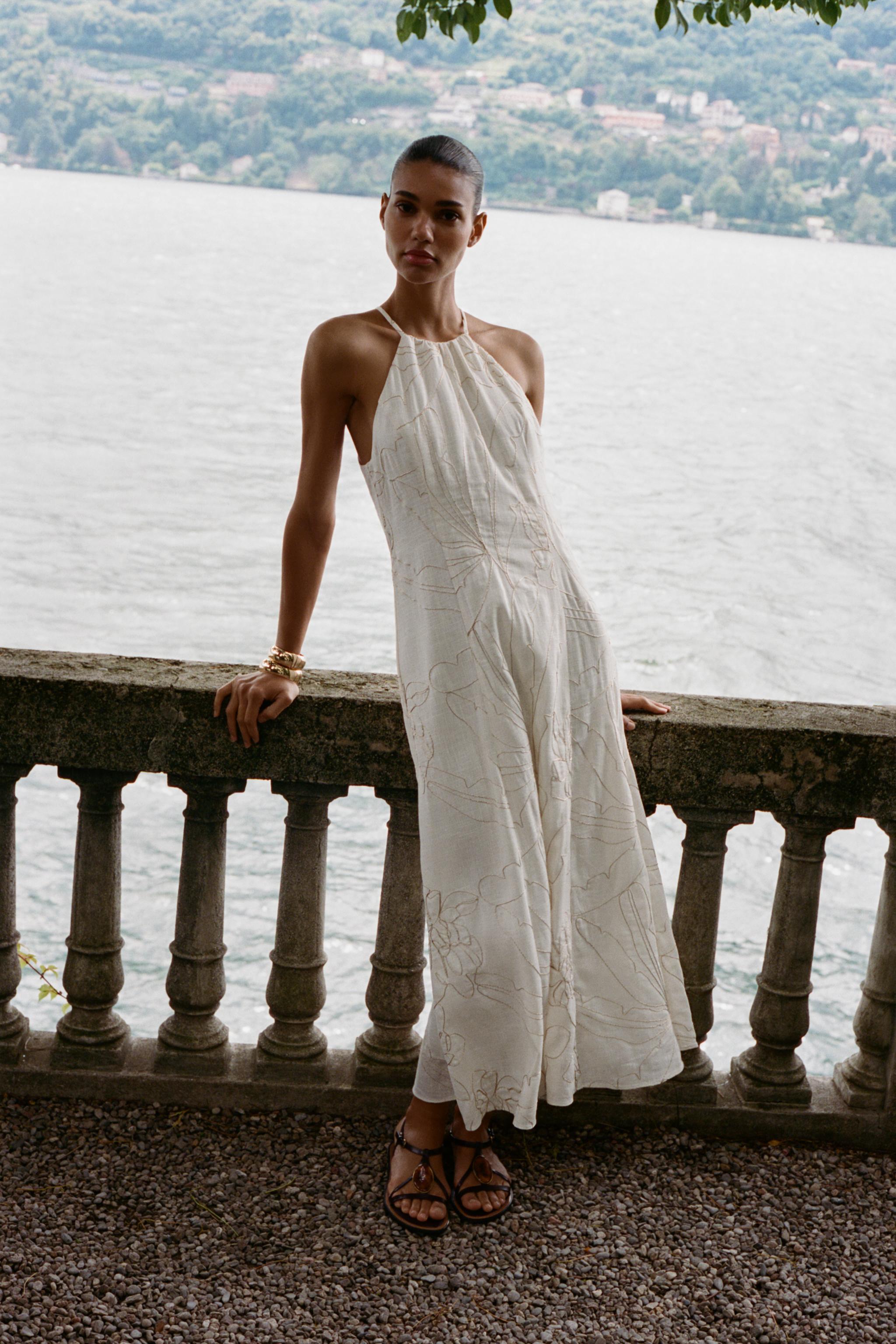 FLORAL EMBROIDERED HALTER DRESS